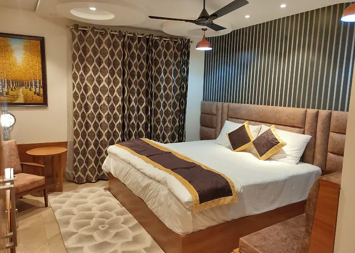 Hotel Joylife- Chotu Ram Chowk Rohtak Haryana