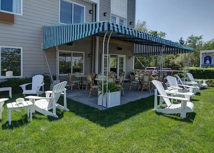 Sag Harbor Inn