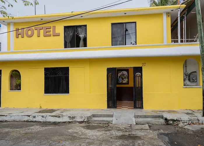 Oyo Hotel Marias,Aeropuerto Internacional De Chetumal