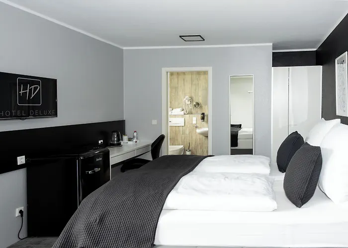 Hotel Deluxe