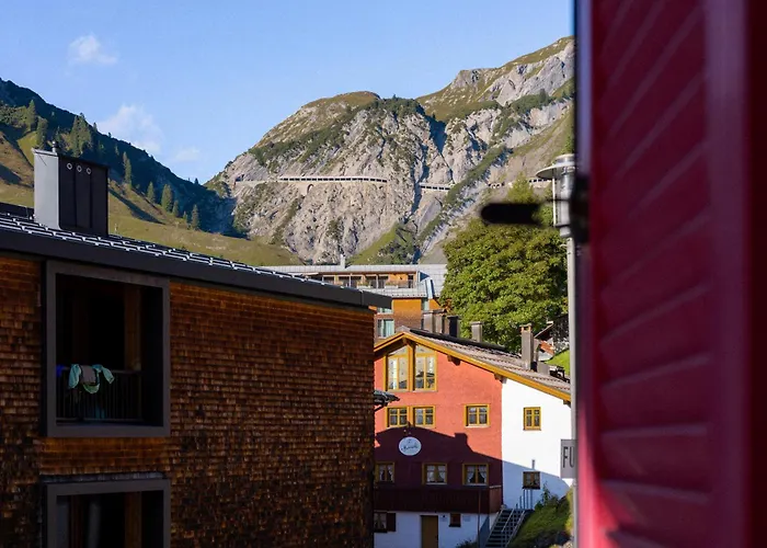 Berghaus Stuben Arlberg mit Sauna Panoramablick und Nähe zur Piste