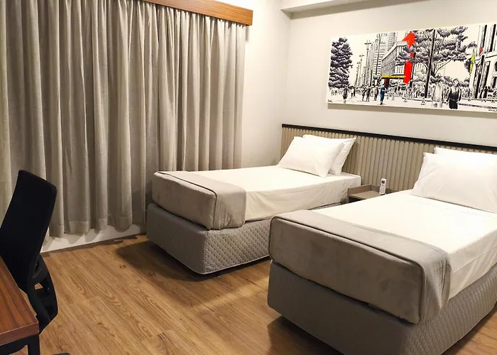 Hotel 28 Embu das Artes