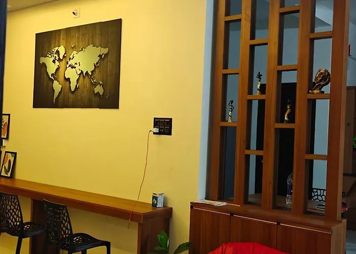 Roameo Hostels By The Hostel Stories - Varkala