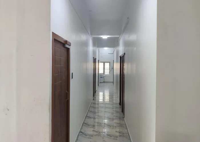 Nestiq Hostel