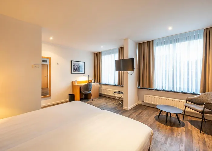 Serwir Hotel