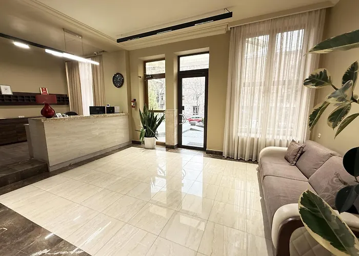 Yerevan Deluxe Hotel