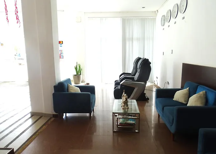 D'Milez Hotel