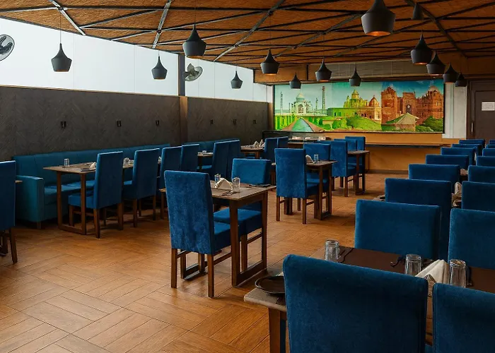 Hotel Ten Square - 5 Minutes From The Taj Mahal