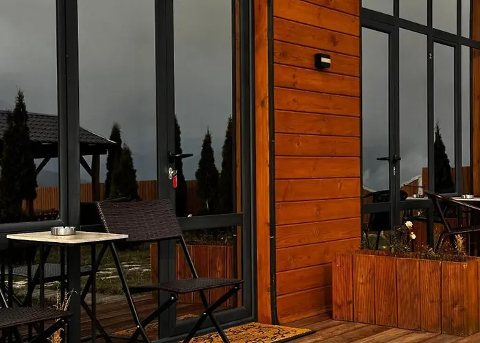Cottage Chalet And Tours