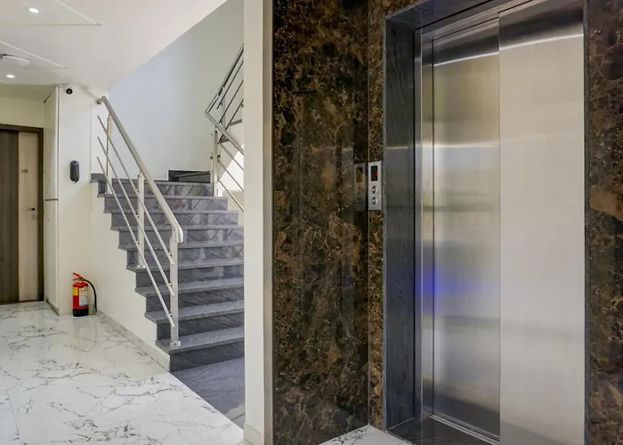 Townhouse Poona Royal