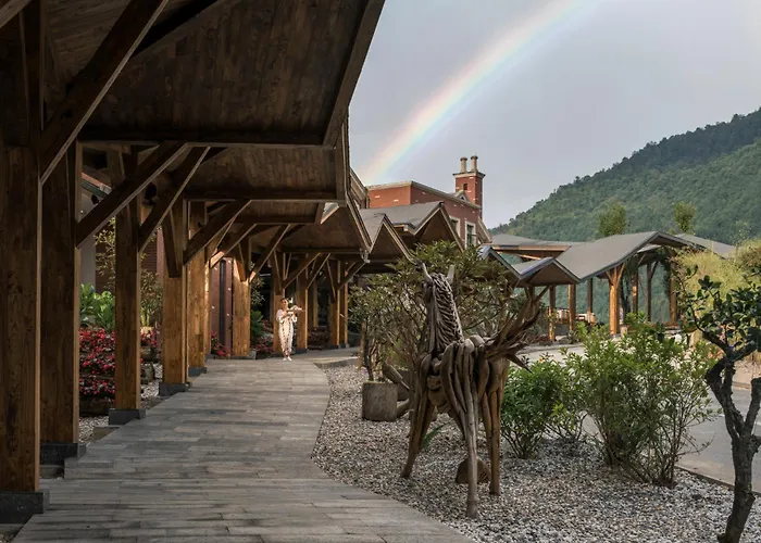 Tengchong Bodu Hot Spring Resort Hotel