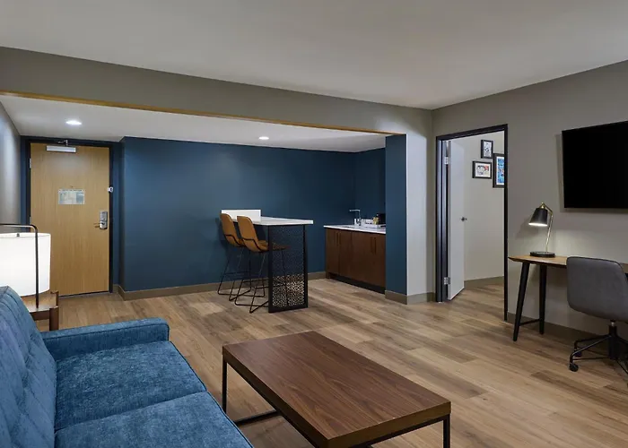 Four Points By Sheraton Englewood Centennial Airport