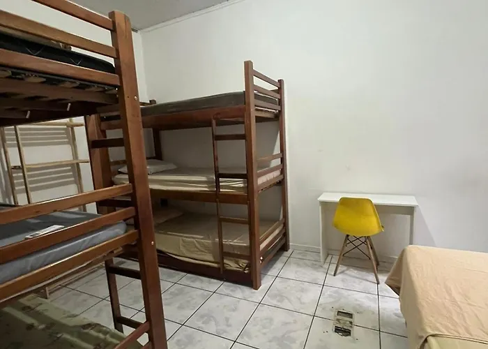 Hostel Proximo A Shopping Total - Rodoviaria - Hosp Presidente Vargas