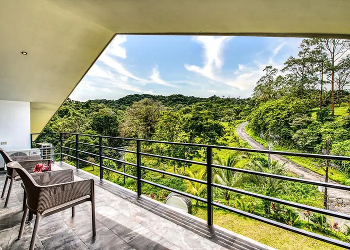Blue Jungle Lodge