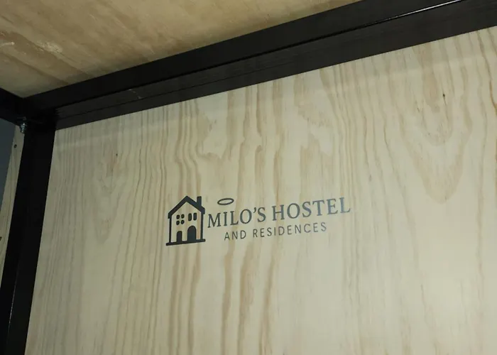Milos Hostel