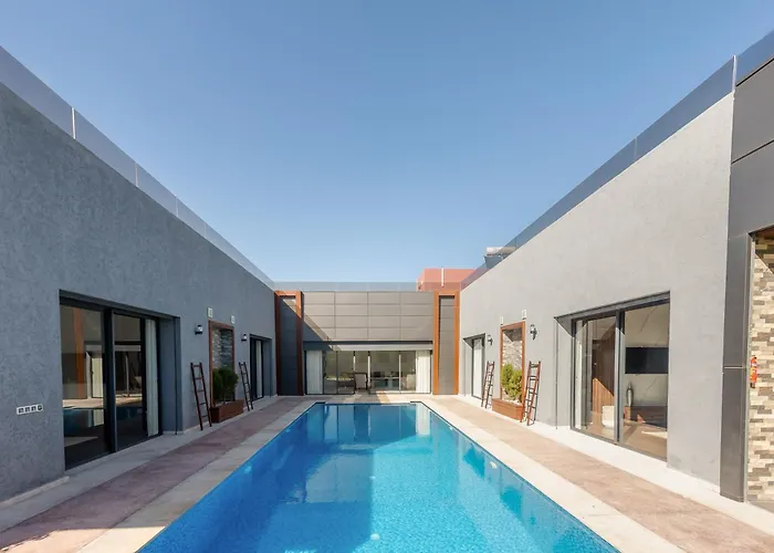 Villa Ramona, Calme, Luxe Et Piscine