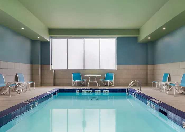 Holiday Inn Express Windsor Waterfront By Ihg