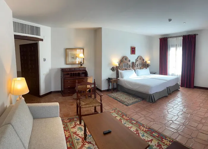 Parador De Plasencia