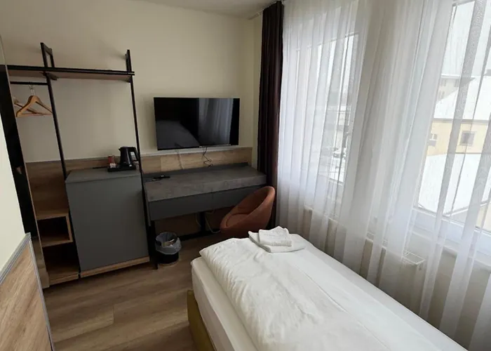 Turm Inn 24H Self Check In By H&H Hotels