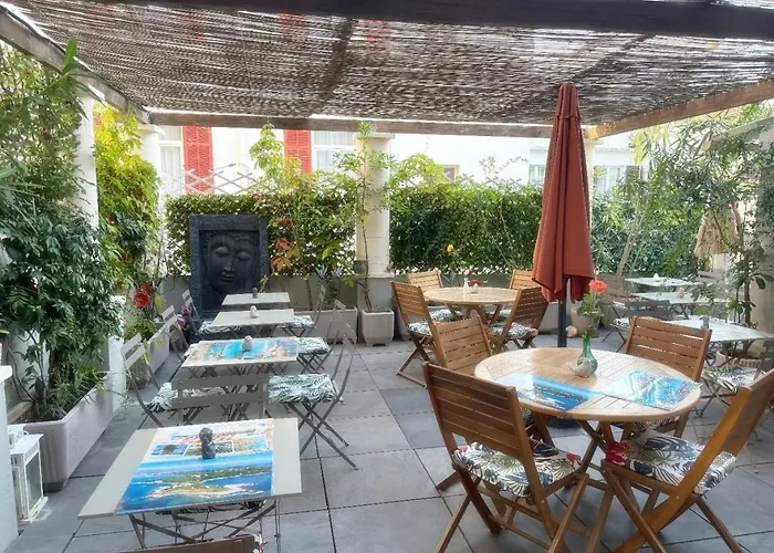 Hotel Eden - La Baigneuse