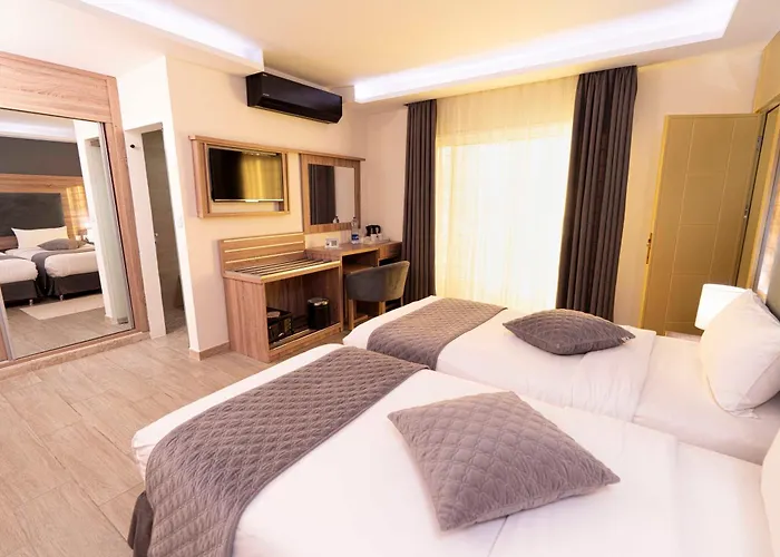 Petra Moon Hotel