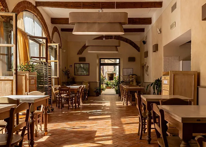 Hostel Archi Rossi