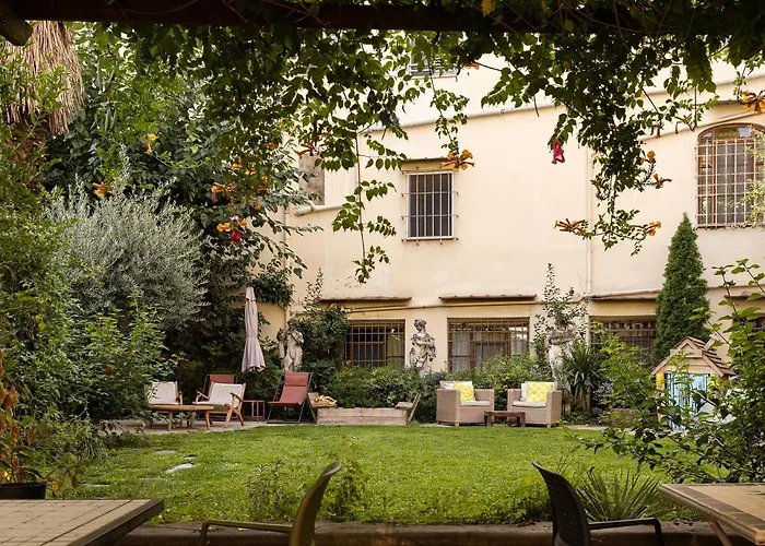 Hostel Archi Rossi