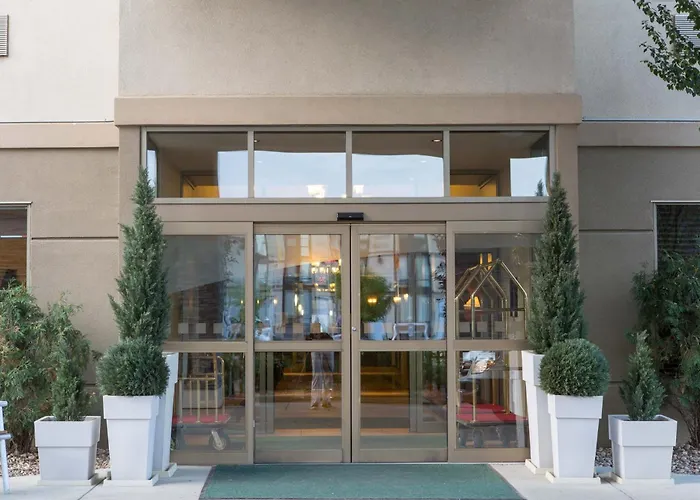 Holiday Inn & Suites Lloydminster By Ihg