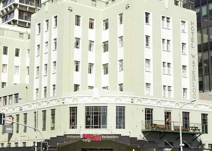 Hotel Waterloo & Backpackers