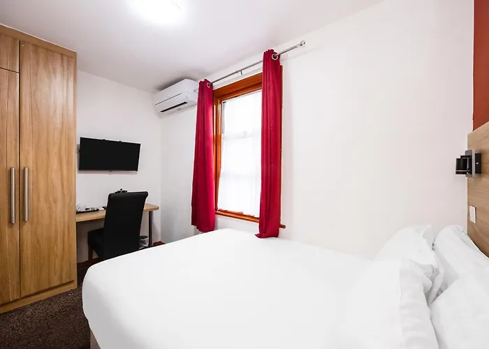 Arinza Hotel, London Ilford
