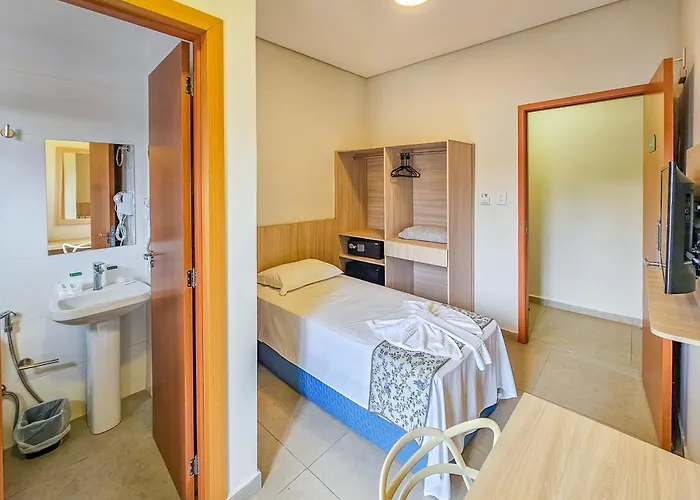 Hotel Verdes Mares