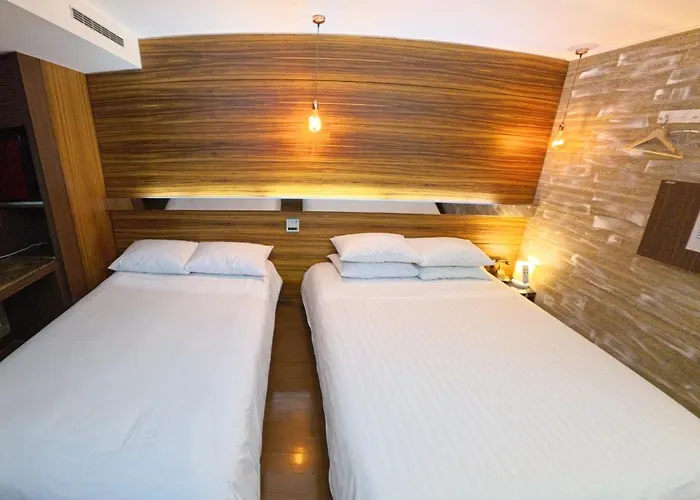 Friendly Dh Naissance Hotel By Mindrum Group