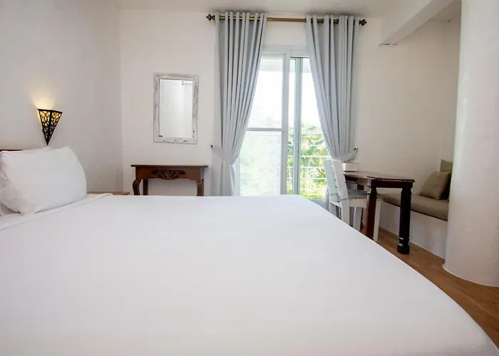 Lanterna Hotel Boracay