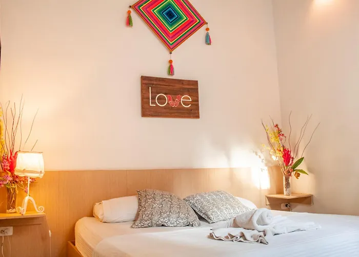 Villana'S Hostal Santa Marta