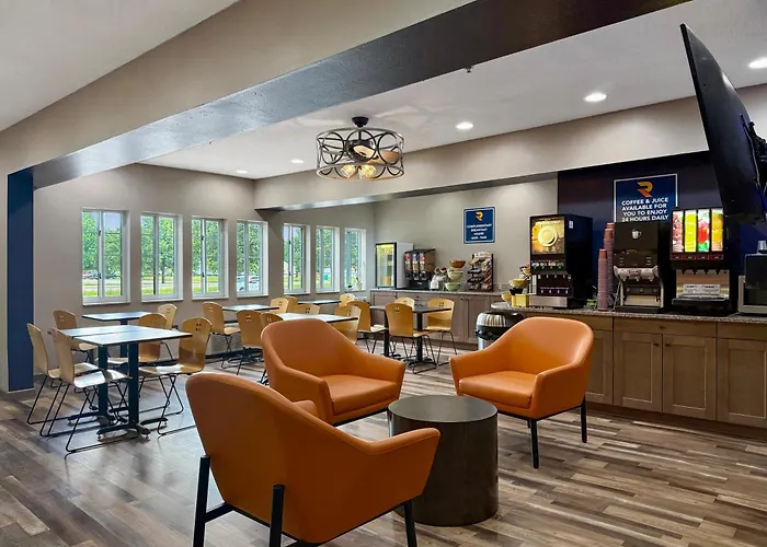 Reston Inn & Suites