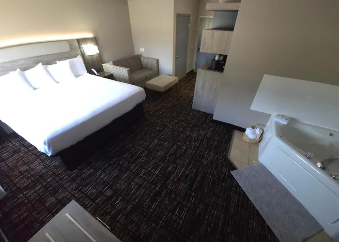 Reston Inn & Suites