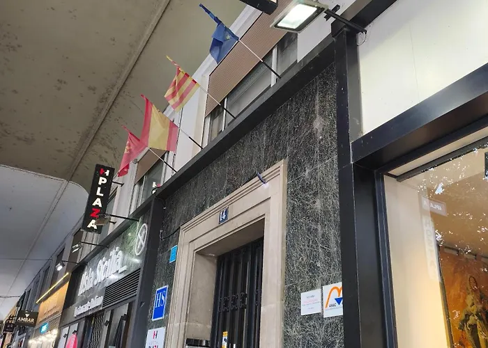 Hostal Plaza Boutique - Solo Adultos