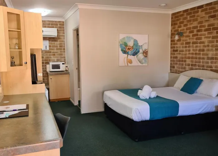 Country Gardens Motor Inn
