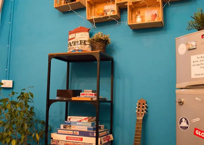 Home Genoa Hostel