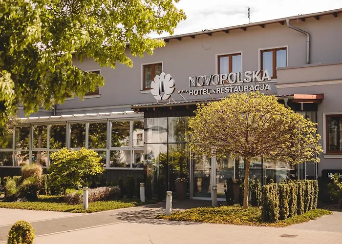 Novopolska - Hotel I Restauracja