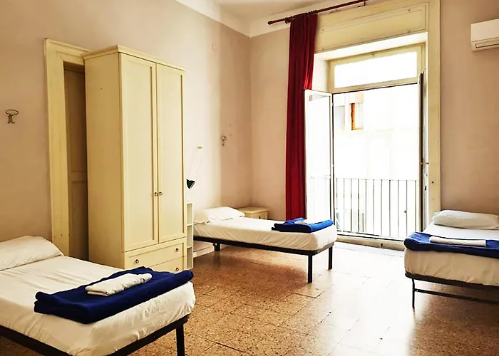 6 Small Rooms
