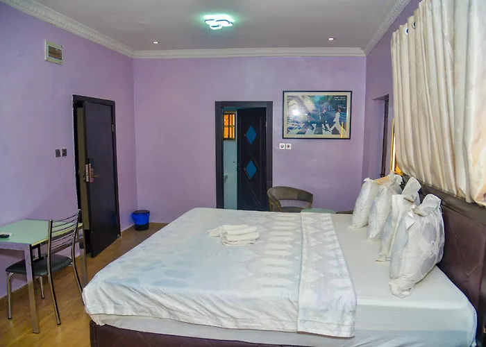 Triple Tee Hotel