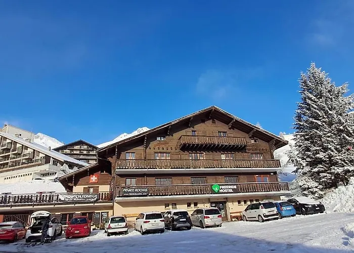 Freeride Hostel Restaurant & Camps