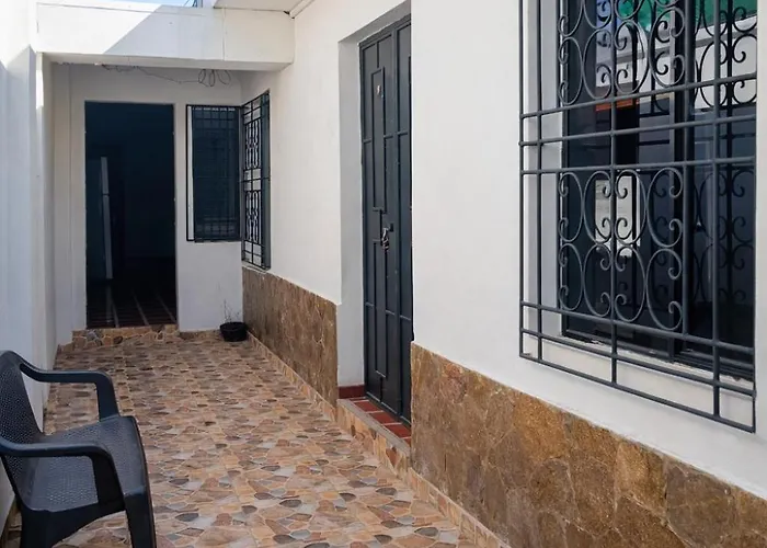 Casa Central De Santa Ana