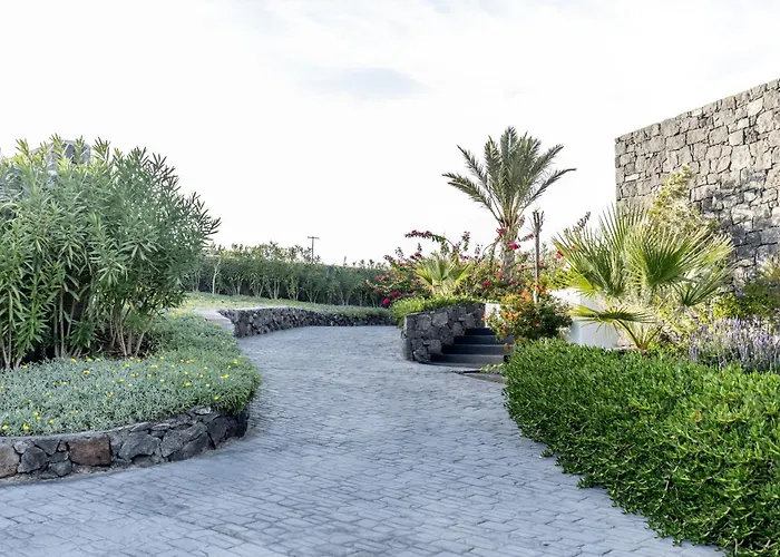 Cresanto Luxury Suites