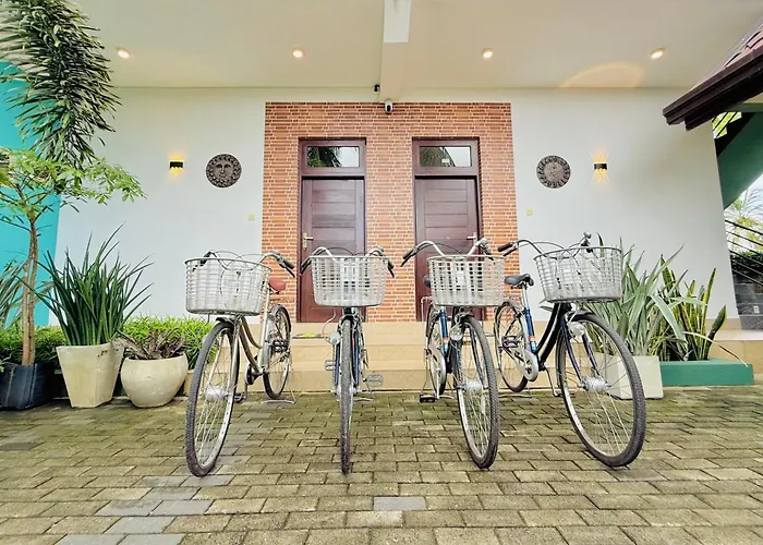 Aura Villa
