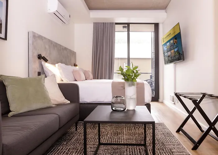 Home Suite Hotels Station House