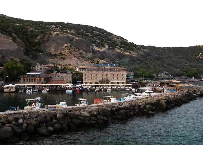 Assos Troy Port Hotel