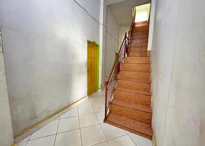 Hotel O Wisma Aliyah Near Sidrap