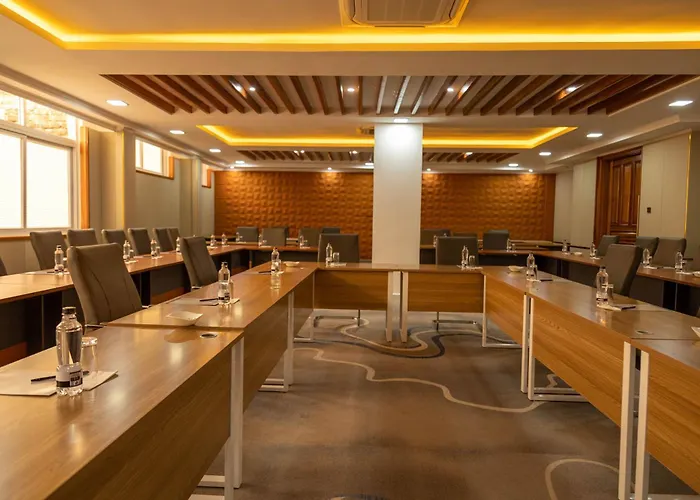Emboita Hotel Limited